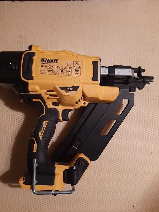 Devalt pistol.cuie dcn930 2026 nou