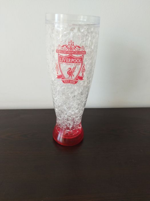 Висока чаша за бира на Liverpool