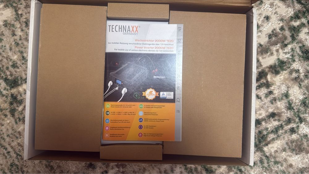 Invertor NOU Technaxx 2000w TE20