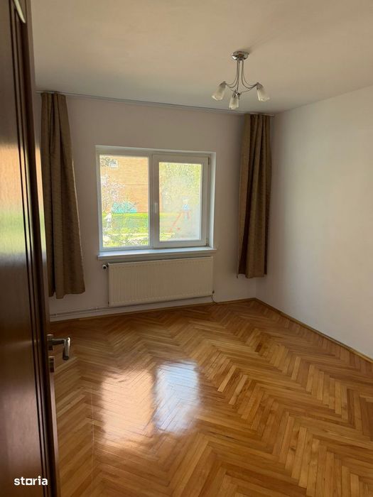 Apartament 3 camere, Judetean, 65 mp