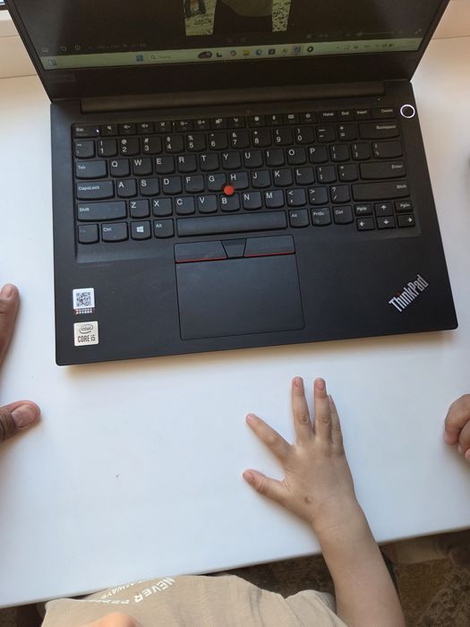 Lenovo thinkpad  ноудбук