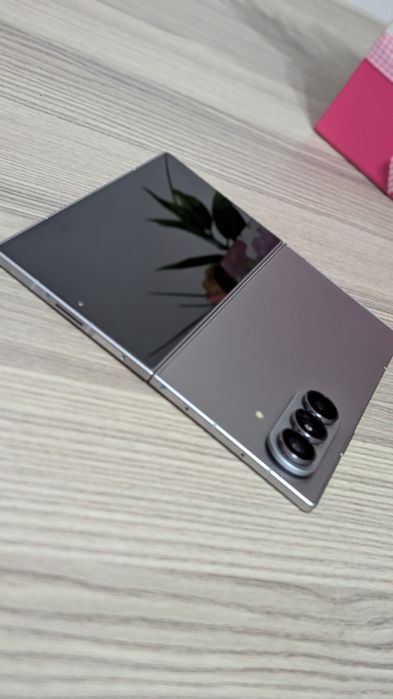 Samsung Galaxy Fold 7  cu garanție
