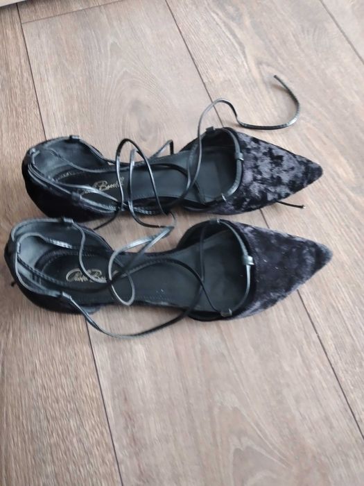 Сандали и балерини номер 40