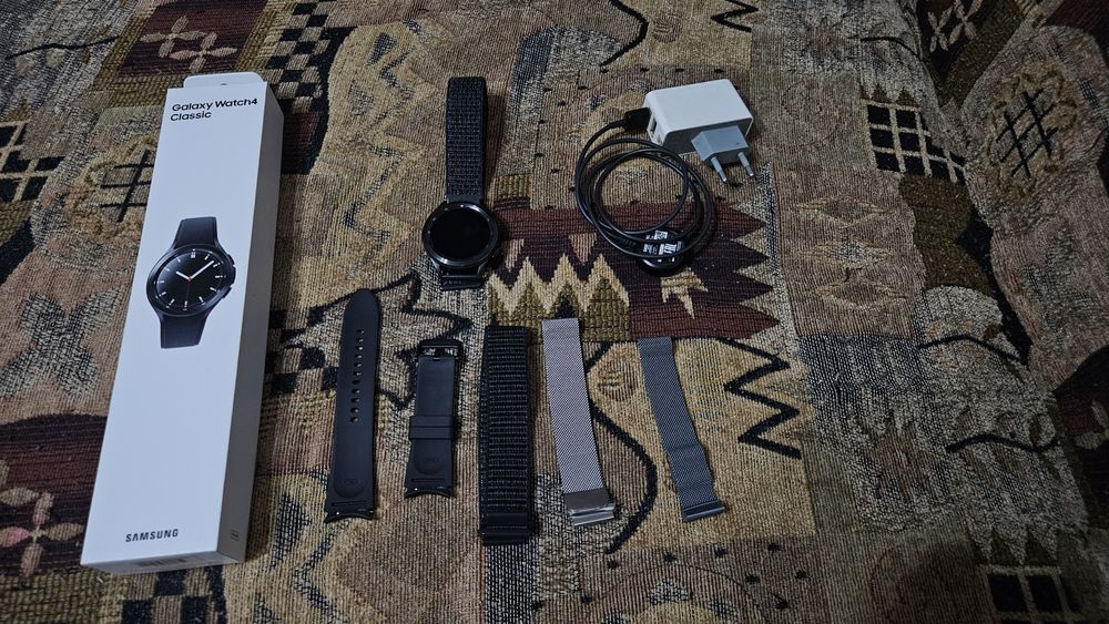 Samsung Galaxy watch 4 classic (46mm.)