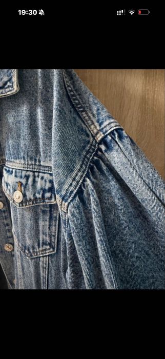 Jacheta de denim blug