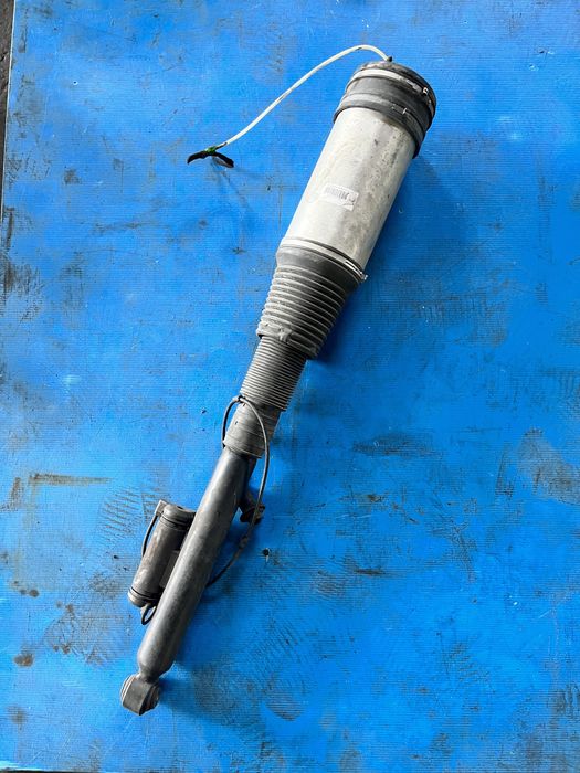 Пневма амартизатор