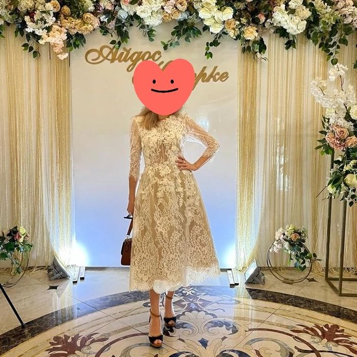 Продаётся красивое платье для мероприятий