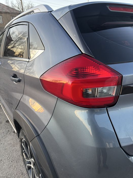 Продам Машину новая