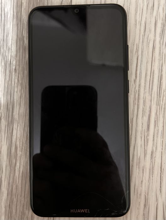 Телефон Huawei.