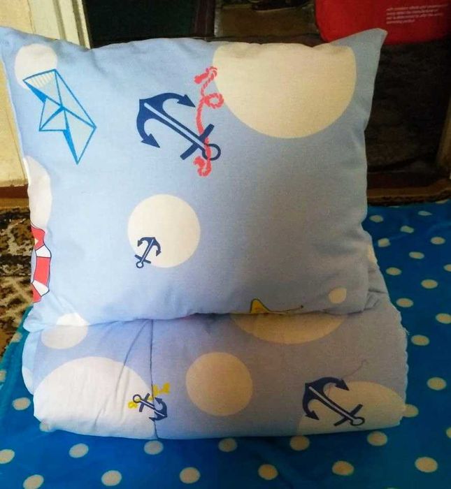 Комплект Тёплое детское одеяло с подушкой Новое