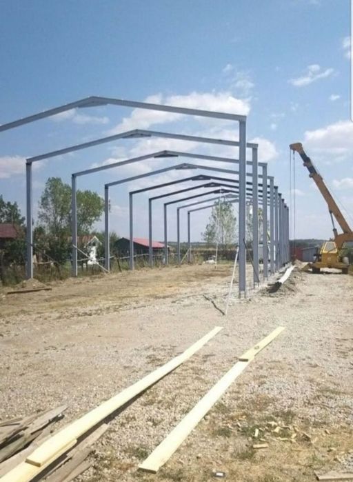 Hale si structuri metalice