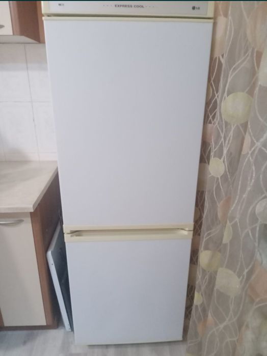 Продаётся холодильник