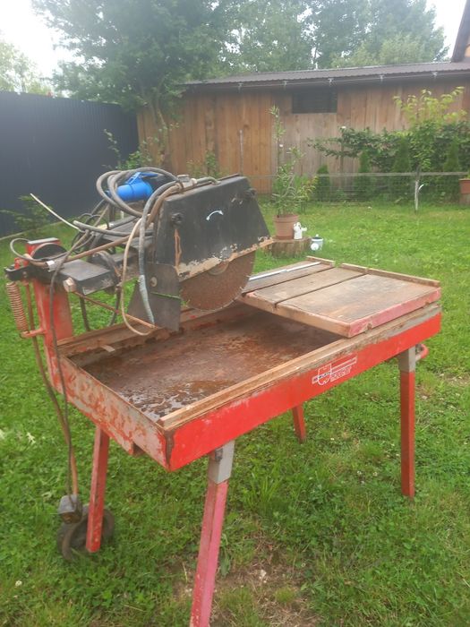 Închiriez scule profesionale de constructți