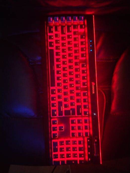 Corsair K95 Platinum