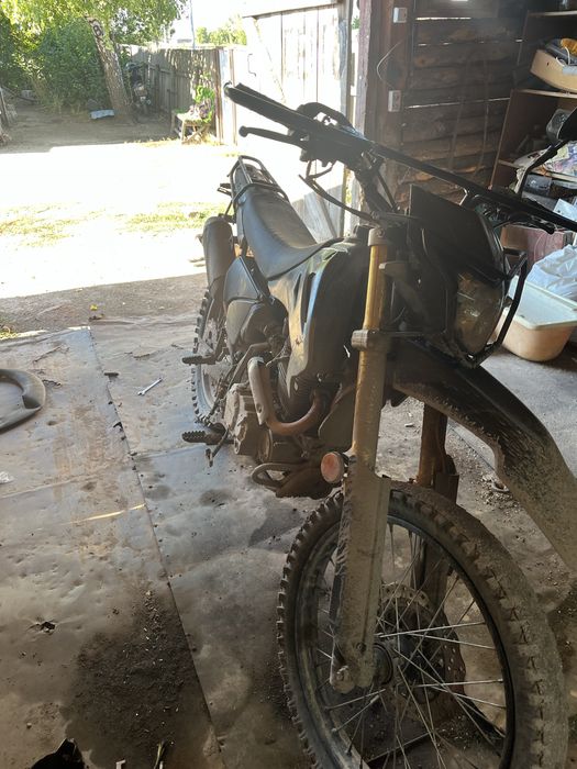 Продам эндуро 250 кубов