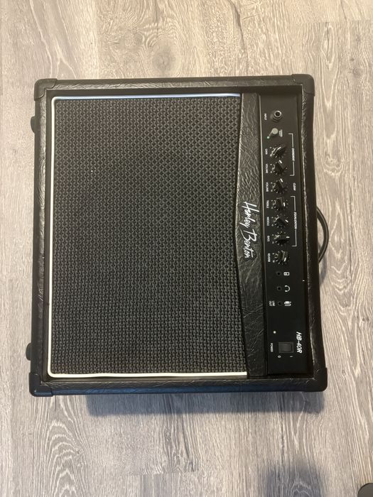 Amplificator Harley Benton pt. chitară