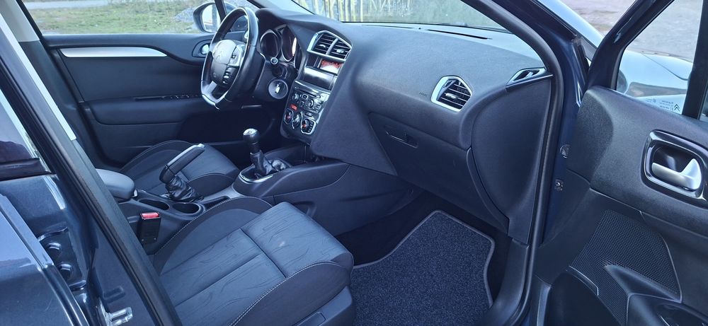 ~Citroen C4~Motor 1.6 e Hdi~An 2012~Euro5~