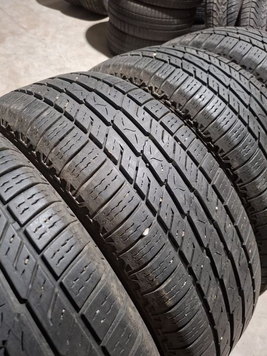 4 Anvelopele de iarnă 215 65 r16  Barum