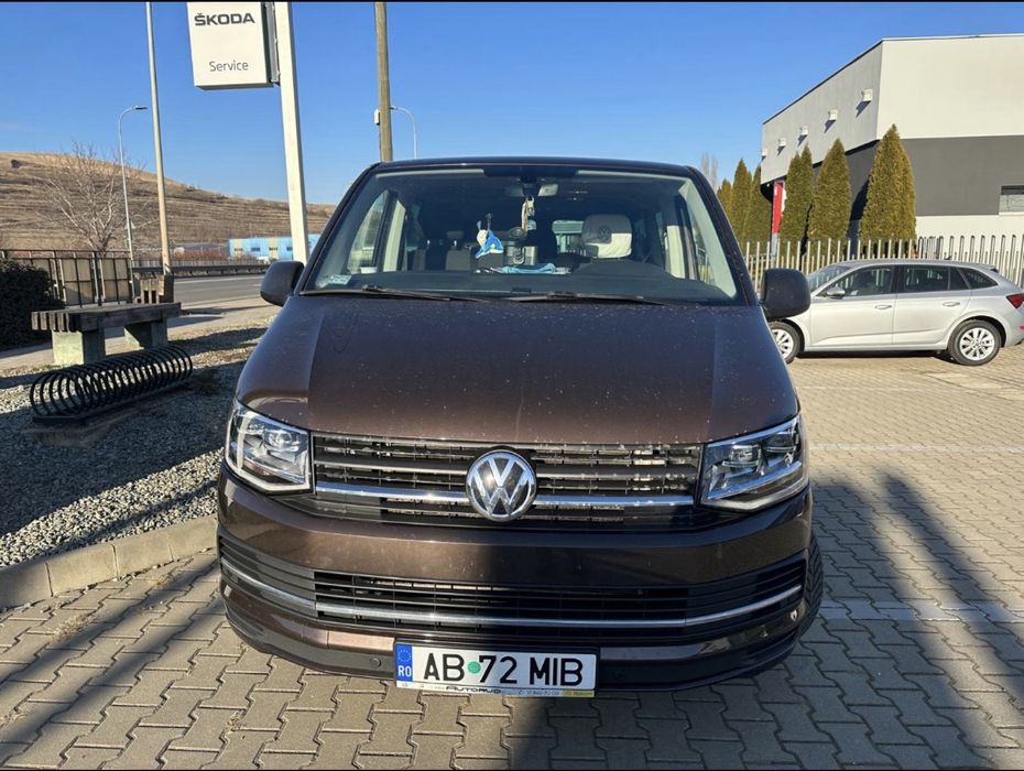 VOLKSWAGEN Caravelle