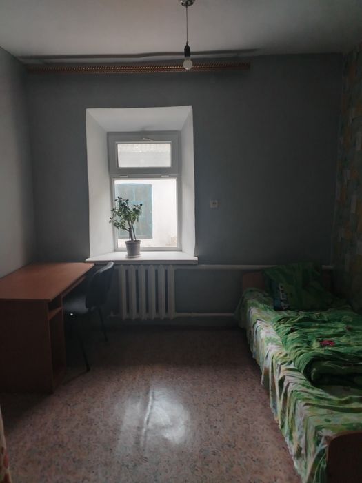 Сдам дом раион Гмзв одном дворе