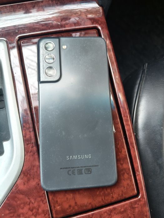 Самсунг S21 128 гб