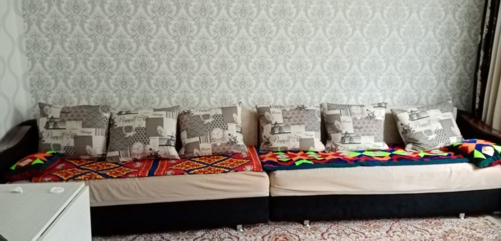 Диван для гостиной