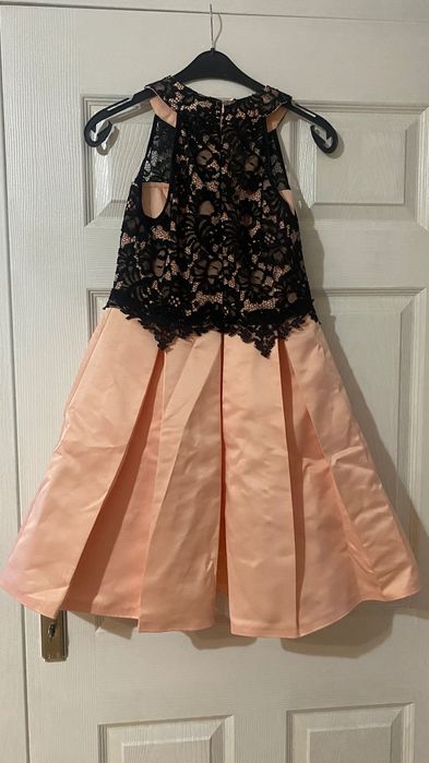 Официална къса рокля с дантела