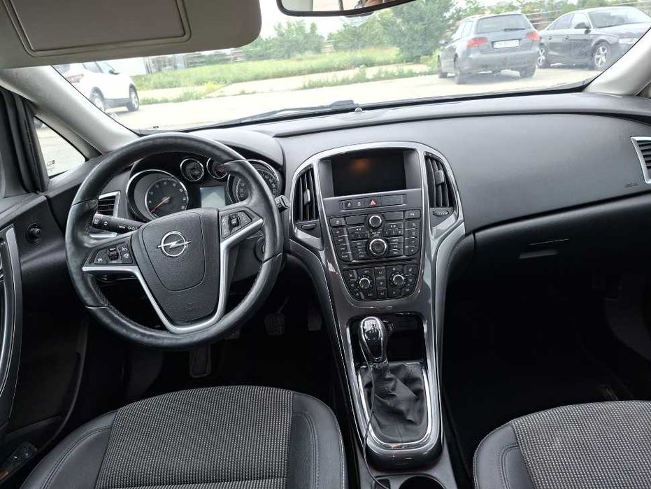 OPEL Astra 2014