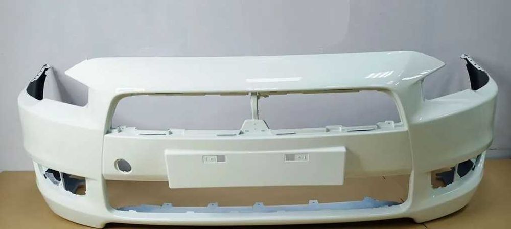 Бампер передний Mitsubishi Lancer 10 в цвет дорест