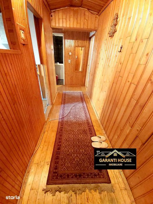 Pasunii, apartament cu 2 camere, etaj 2, decomandat, 61 000€