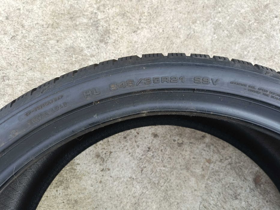 O anvelopa noua de iarna 245 35 21 goodyear ultragrip performance 3