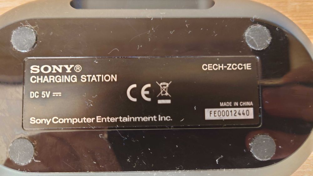 [ PS3 Move > Зарядна / док станция за Муув контролери SONY CECH-ZCC1E