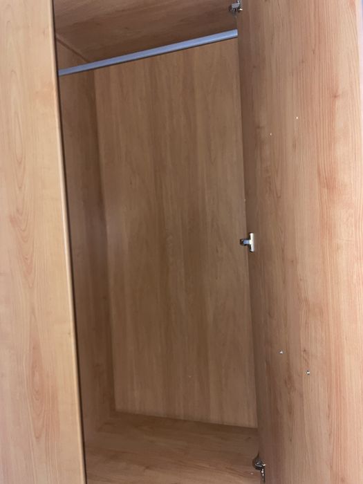 Отдам даром кровать, шкаф