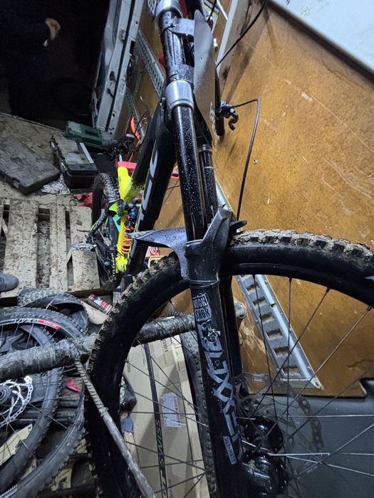 Rockshox boxxer charger2.1 29