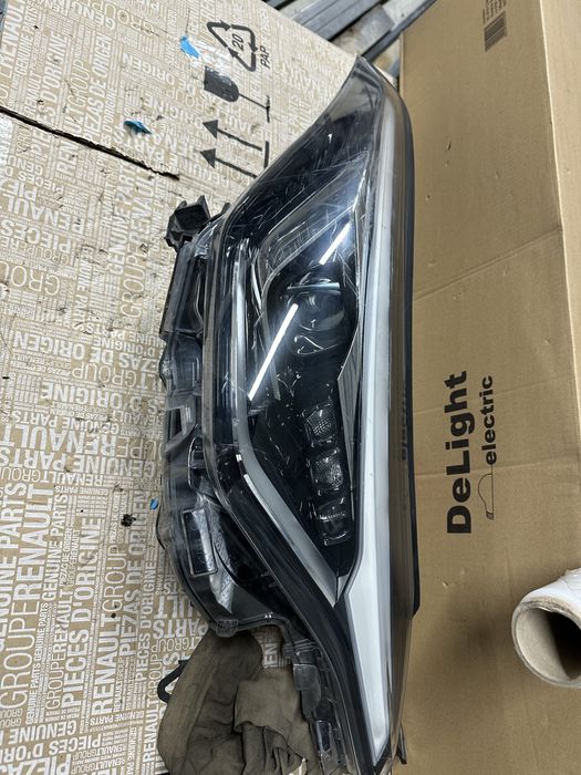 Far dreapta toyota chr