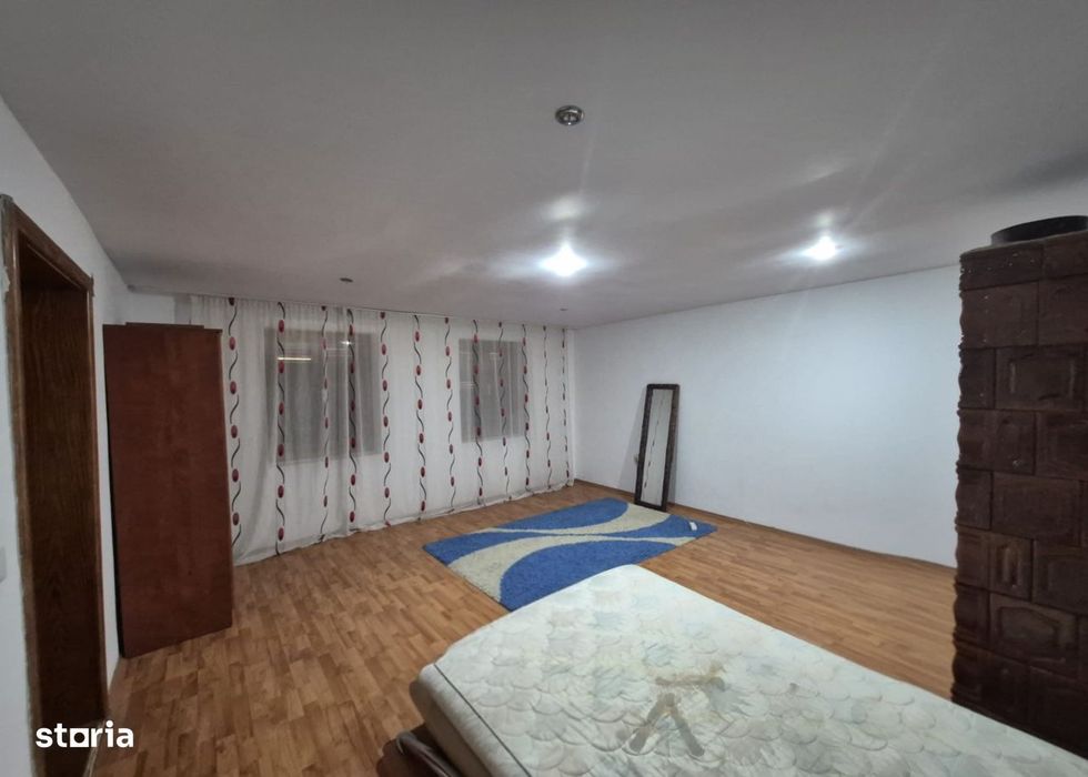 Casa Loc. Sântana,25km de Arad, gradină 1933 mp front stradal dublu