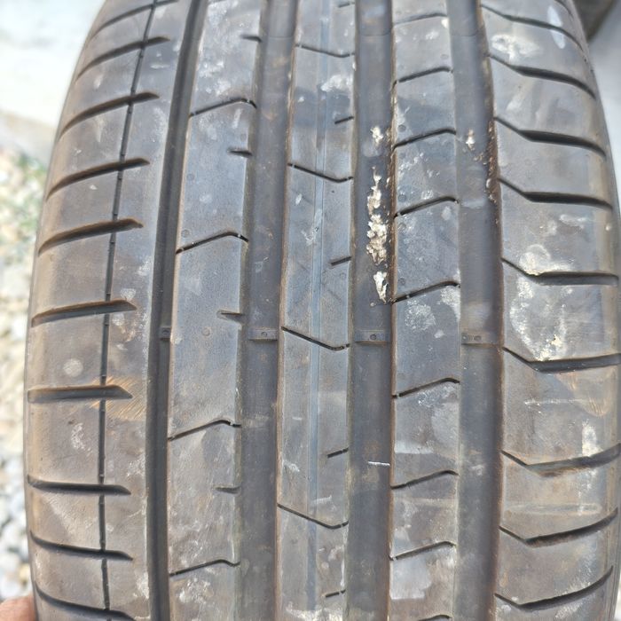 Anvelopă 245/45R20 marca Pirelli, DOT 2024,7 mm