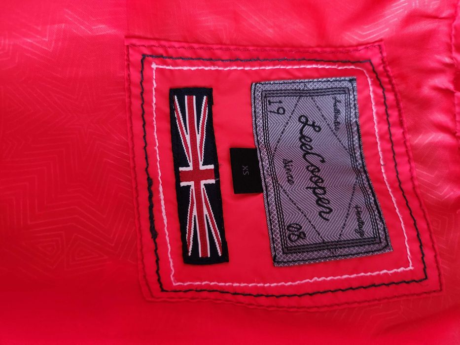 Geaca rosie Lee Cooper ca noua