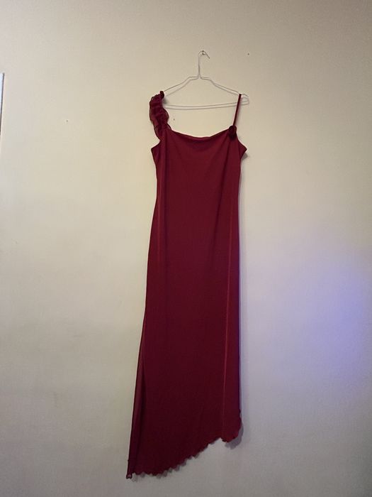 Различни елегантни рокли