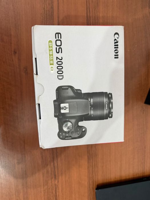 Canon EOS 2000D