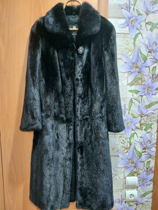 Продам норковую шубу