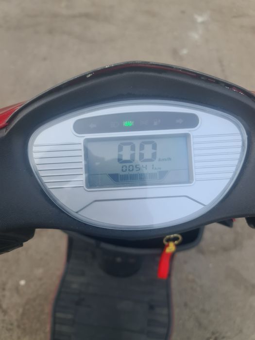 Vand scuter electric ztech