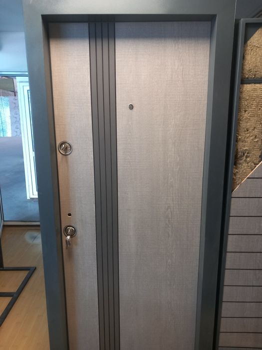 Usi de intrare usi apartamente si case usi metalice