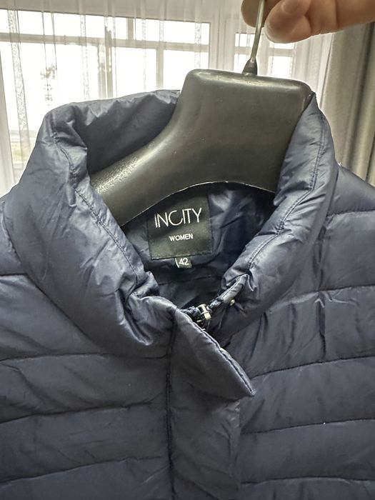 Продам тонкую куртку