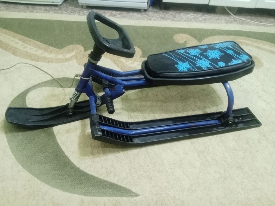 Продам детский снегокат.