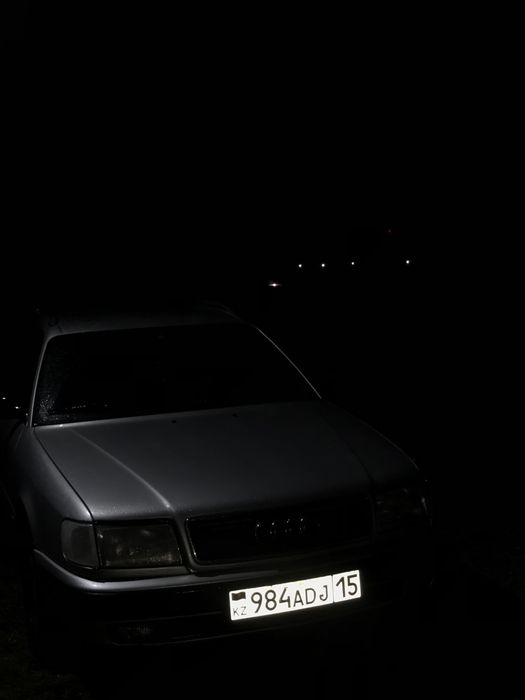 Продам Ауди 100с4