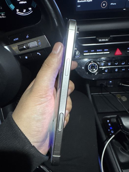 Продую срочна Айфон 16 про макс