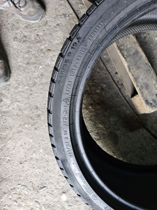 4 anvelope iarna noi 245 35 19 Continental