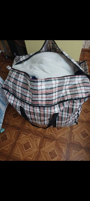 Бесплатно. Даром. Вещи для деврчки 10-11лет
Мальчик 12-13лет
Девочка 6