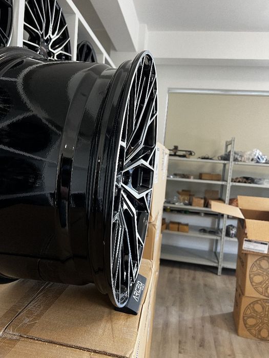 Jante BMW R19 5x120 Arceo Roma Noi Seria 1 2 3 4 5 6 7 E46 E90 E91 E92 E93 F20 F21 F22 F23 F30 F31 F32 F33 F34 F36 F10 F11 F01 F02 F06 F12 F13
